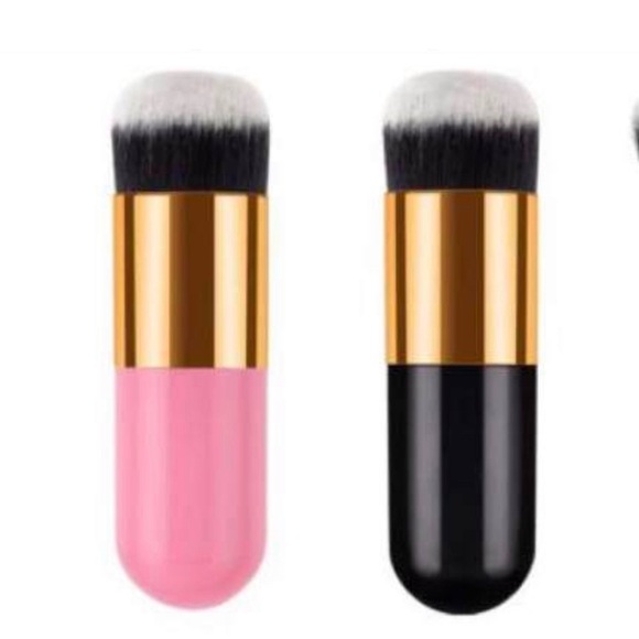 3 Brushes For Your Make Up. Brush For Foundations Or Power Greater Coverag… - Picture 8 of 13